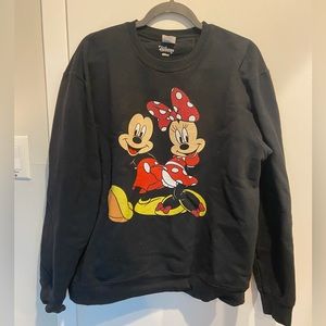 Disney Mickey Mouse and Minnie Mouse sweatshirt